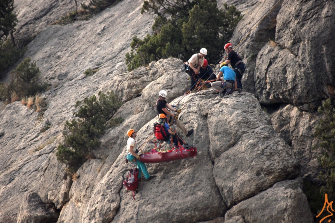 Фотоотчет по курсу "Спасательные работы в горах" (Альпинизм, крым, веденин, горная школа, mountschool.ru)