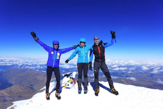 Рекорды Эльбруса: Анна Фигура - девушка-ракета (Альпинизм, elbrus race, нпф баск, скайраннинг, ски-альпинизм, забег)