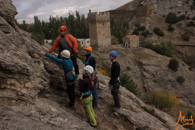 Альпсборы MountSchool в Крыму. Фотоотчет. (Альпинизм, сокол, mountschool.ru, веденин)