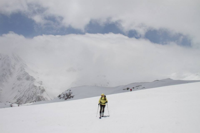 Эльбрусиада. Девять дней одного года. (Альпинизм, май, ски тур)