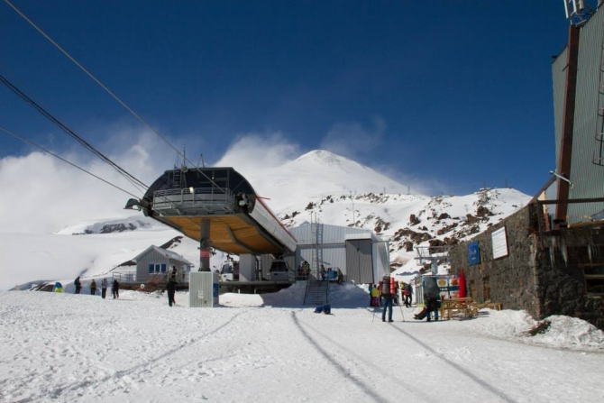 Эльбрусиада. Девять дней одного года. (Альпинизм, май, ски тур)