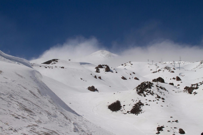 Эльбрусиада. Девять дней одного года. (Альпинизм, май, ски тур)