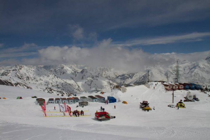 Эльбрусиада. Девять дней одного года. (Альпинизм, май, ски тур)