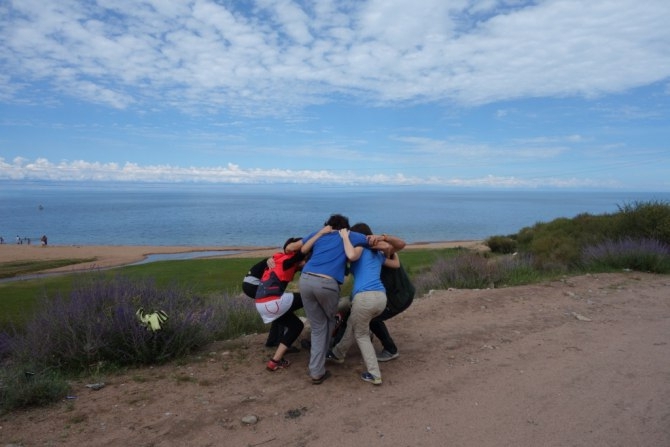 "Два взгляда на одно и тоже альпмероприятие на Центральном Тянь-Шане под пиком Белый" (Альпинизм, альпинизм, отчет, экспедиция, фото, тянь-шань, кокшаал-тоо, Сарычат, Седой Страж, горы)