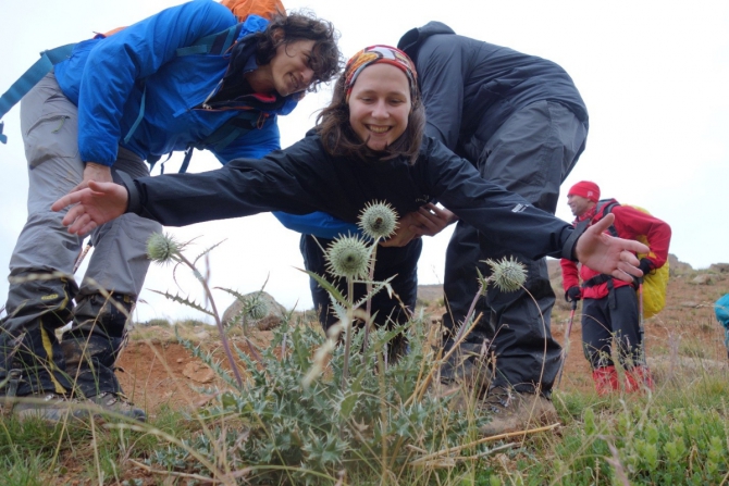 "Два взгляда на одно и тоже альпмероприятие на Центральном Тянь-Шане под пиком Белый" (Альпинизм, альпинизм, отчет, экспедиция, фото, тянь-шань, кокшаал-тоо, Сарычат, Седой Страж, горы)