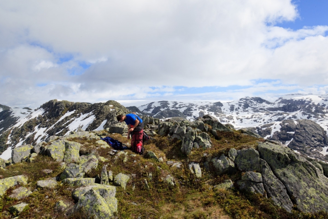 Семейный поход в Норвегию (ледник Фолгефонна, Горный туризм)