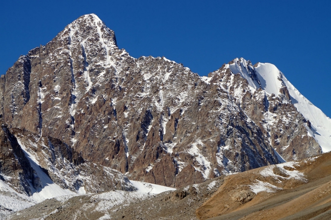 Хрустальный пик-2015. Социальные проекты. Одинокие вершины Дугобы (Альпинизм, мы в общесте, социальные проекты в outdoor, альпинизм, риск.ру, события, дугоба)