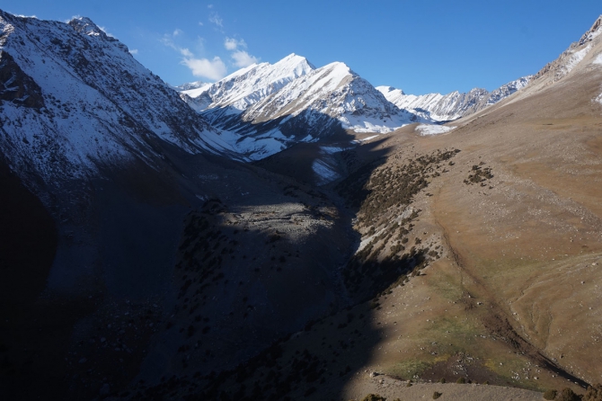 Хрустальный пик-2015. Социальные проекты. Одинокие вершины Дугобы (Альпинизм, мы в общесте, социальные проекты в outdoor, альпинизм, риск.ру, события, дугоба)