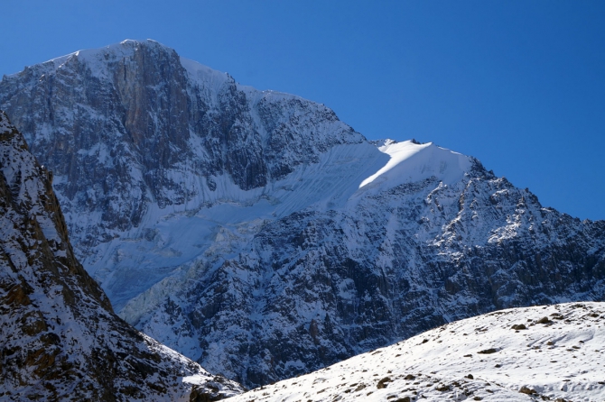 Хрустальный пик-2015. Социальные проекты. Одинокие вершины Дугобы (Альпинизм, мы в общесте, социальные проекты в outdoor, альпинизм, риск.ру, события, дугоба)