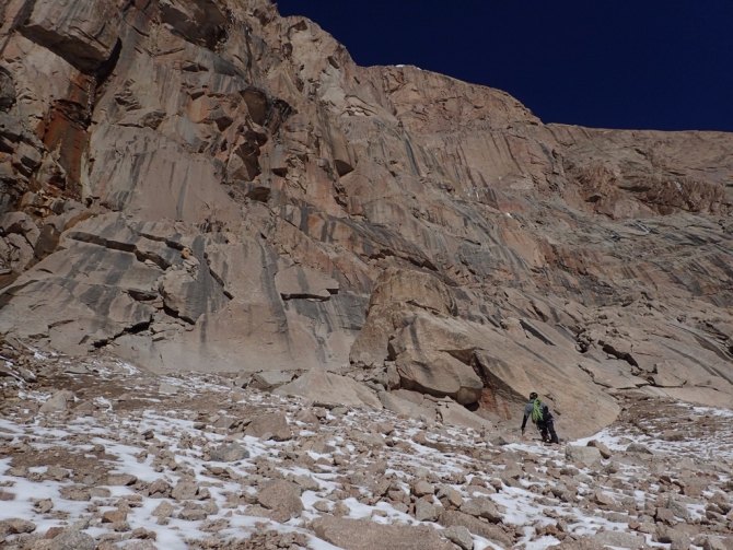 Седой Страж - гора, на которой побывали, как это было. (Альпинизм, пик белый, экспедиция, нилов, головченко, григорьев, лето, горы на которых никто не бывал, вернулись, дневник, два взгляда на одно и тоже альпмероприятие)