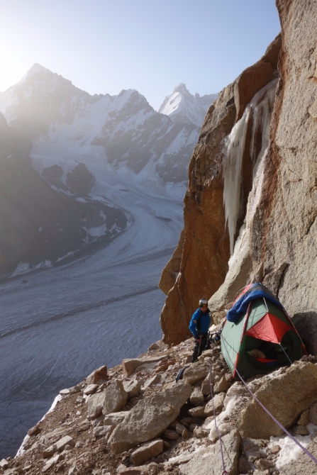 Седой Страж - гора, на которой побывали, как это было. (Альпинизм, пик белый, экспедиция, нилов, головченко, григорьев, лето, горы на которых никто не бывал, вернулись, дневник, два взгляда на одно и тоже альпмероприятие)