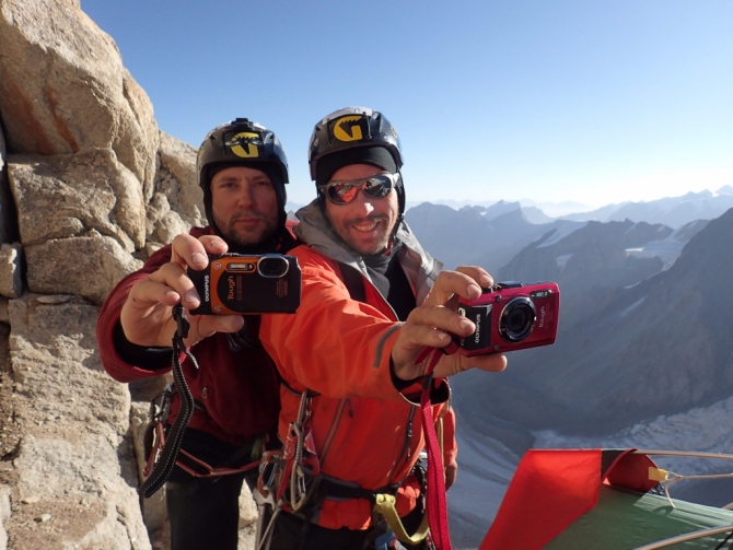 Седой Страж - гора, на которой побывали, как это было. (Альпинизм, пик белый, экспедиция, нилов, головченко, григорьев, лето, горы на которых никто не бывал, вернулись, дневник, два взгляда на одно и тоже альпмероприятие)