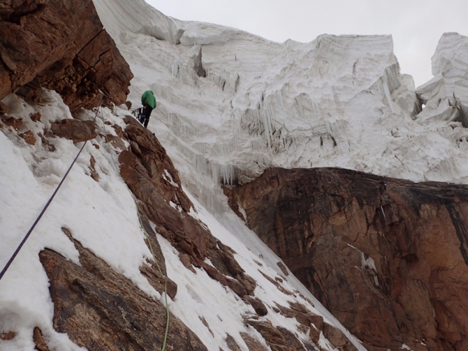 Седой Страж - гора, на которой побывали, как это было. (Альпинизм, пик белый, экспедиция, нилов, головченко, григорьев, лето, горы на которых никто не бывал, вернулись, дневник, два взгляда на одно и тоже альпмероприятие)