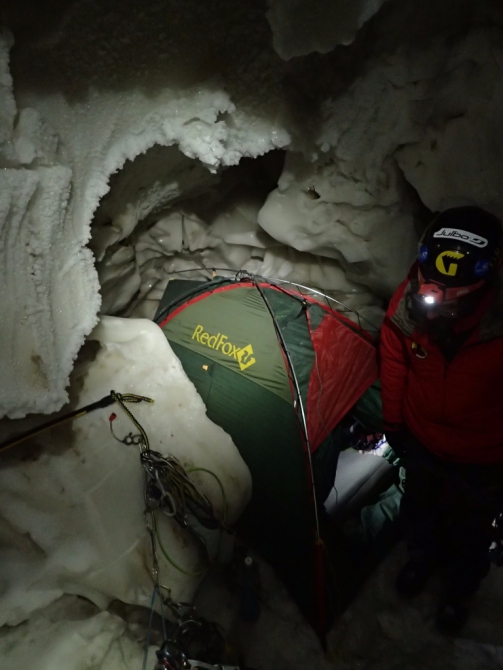 Седой Страж - гора, на которой побывали, как это было. (Альпинизм, пик белый, экспедиция, нилов, головченко, григорьев, лето, горы на которых никто не бывал, вернулись, дневник, два взгляда на одно и тоже альпмероприятие)
