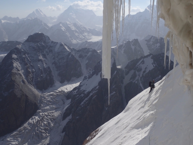 Седой Страж - гора, на которой побывали, как это было. (Альпинизм, пик белый, экспедиция, нилов, головченко, григорьев, лето, горы на которых никто не бывал, вернулись, дневник, два взгляда на одно и тоже альпмероприятие)