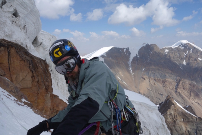 Седой Страж - гора, на которой побывали, как это было. (Альпинизм, пик белый, экспедиция, нилов, головченко, григорьев, лето, горы на которых никто не бывал, вернулись, дневник, два взгляда на одно и тоже альпмероприятие)
