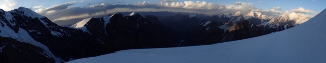 Седой Страж - гора, на которой побывали, как это было. (Альпинизм, пик белый, экспедиция, нилов, головченко, григорьев, лето, горы на которых никто не бывал, вернулись, дневник, два взгляда на одно и тоже альпмероприятие)