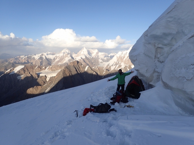 Седой Страж - гора, на которой побывали, как это было. (Альпинизм, пик белый, экспедиция, нилов, головченко, григорьев, лето, горы на которых никто не бывал, вернулись, дневник, два взгляда на одно и тоже альпмероприятие)