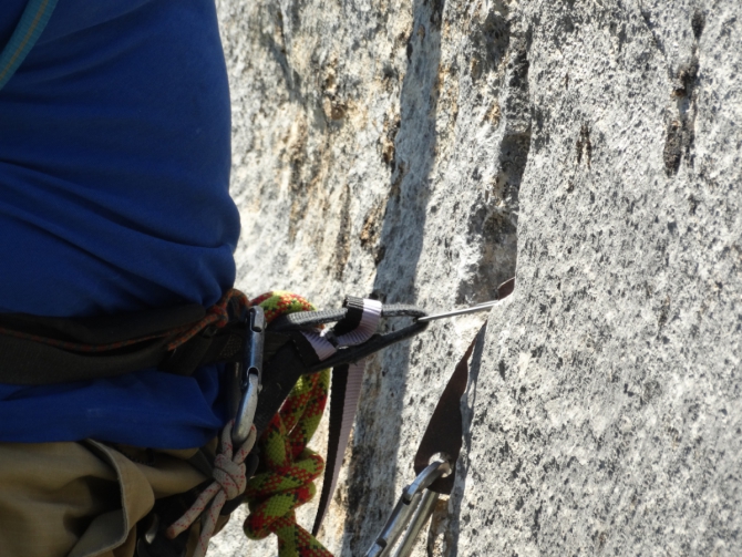 Снаряжение для передвижения на ИТО фирмы КРОК. Отзыв по результатам тестирования. (Альпинизм, снаряжение Крок, горная школа Категория трудности, Ситник М.А., снаряжение для ИТО)