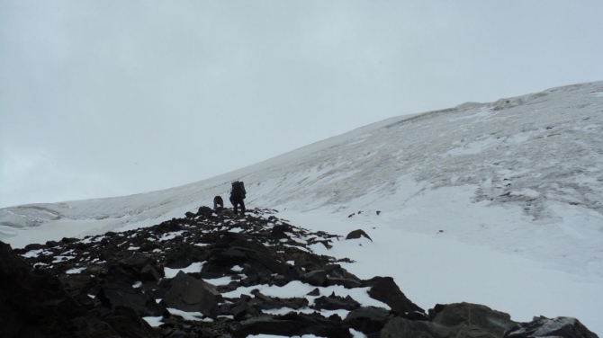 Матча 2015. Как мы чуть не прошли Восточное плечо Пирамидального. (Горный туризм, горный туризм, новосибирск, киргизия, баткен, туркестан, пирамидальный, турклуб нгу)
