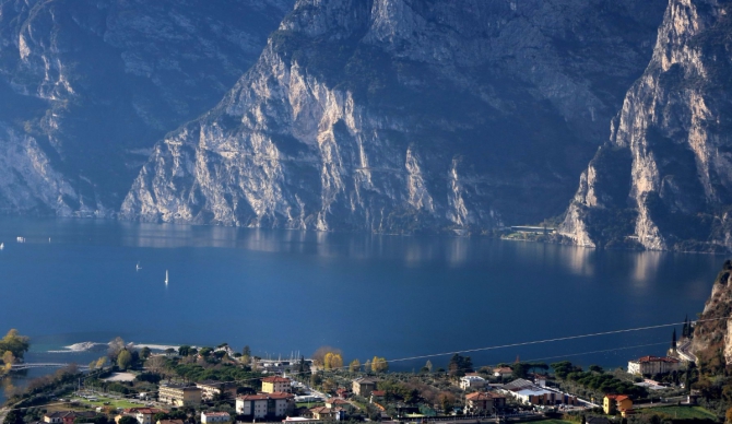 Немножко солнца с берегов Гарды.. (Скалолазание)