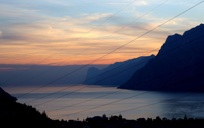 Немножко солнца с берегов Гарды.. (Скалолазание)