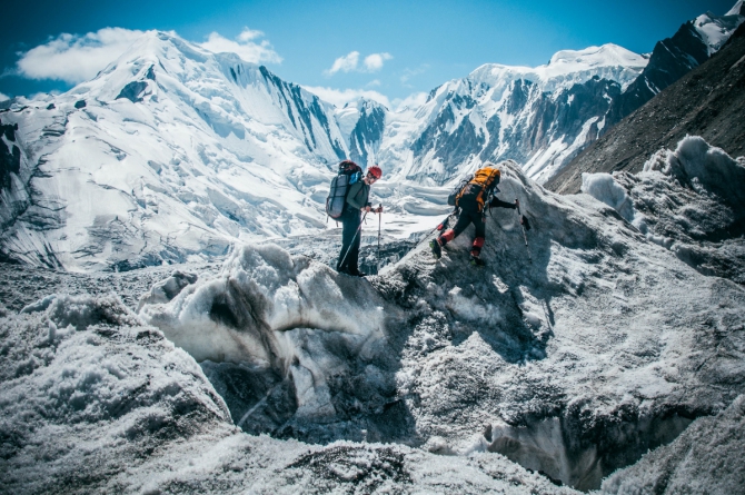 Фотоочерк о горном походе 6 к.с. на Памир. Часть вторая. Ледник с ироничным названием "Бивачный" (Горный туризм, горный туризм, гармо, турклуб глобус, 6.к.с, горный поход)