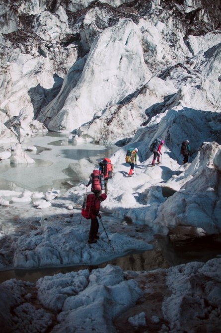 Фотоочерк о горном походе 6 к.с. на Памир. Часть вторая. Ледник с ироничным названием "Бивачный" (Горный туризм, горный туризм, гармо, турклуб глобус, 6.к.с, горный поход)