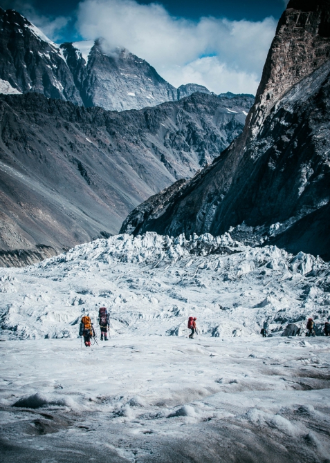 Фотоочерк о горном походе 6 к.с. на Памир. Часть вторая. Ледник с ироничным названием "Бивачный" (Горный туризм, горный туризм, гармо, турклуб глобус, 6.к.с, горный поход)
