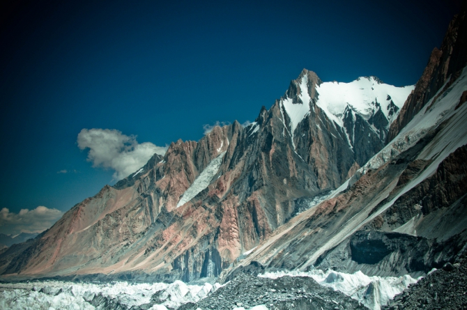 Фотоочерк о горном походе 6 к.с. на Памир. Часть вторая. Ледник с ироничным названием "Бивачный" (Горный туризм, горный туризм, гармо, турклуб глобус, 6.к.с, горный поход)