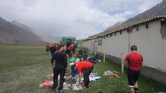 Восхождение на Хан-Тенгри (Горный туризм)