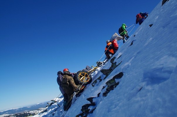 Зимнее восхождение инвалидов - колясочников на г. Иремель (Южный Урал)