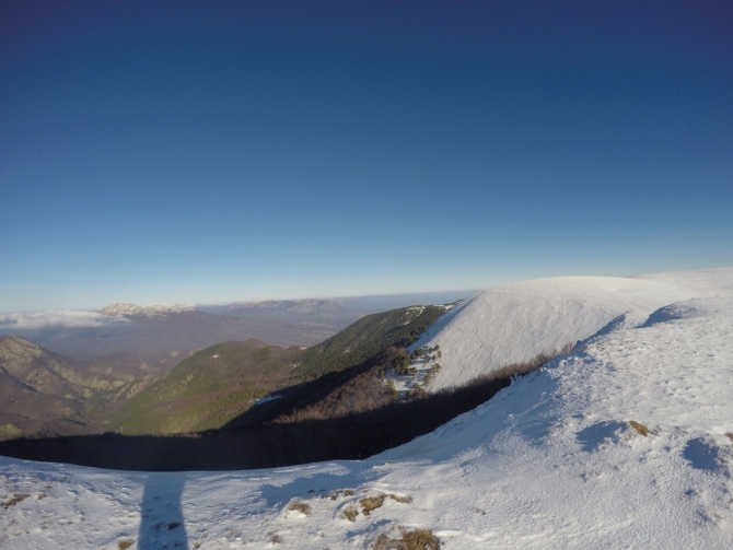 В Крыму на высоте 1400-1500 уже снег, приятная новость... (Горный туризм)