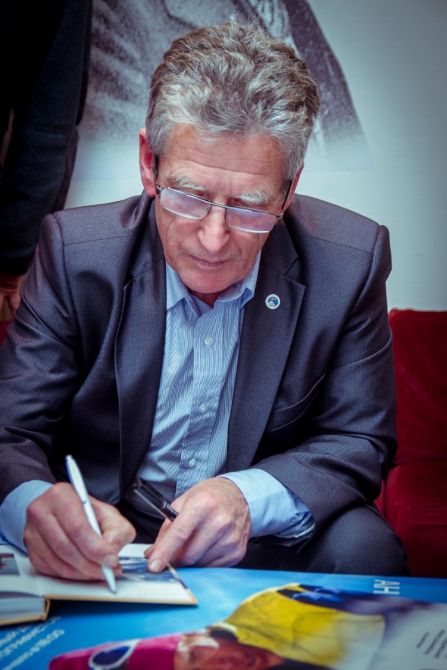 Вечер памяти Анатолия Букреева. Фоторепортаж (Альпинизм, Анатолий Букреев, эверест, мы в обществе, видео)