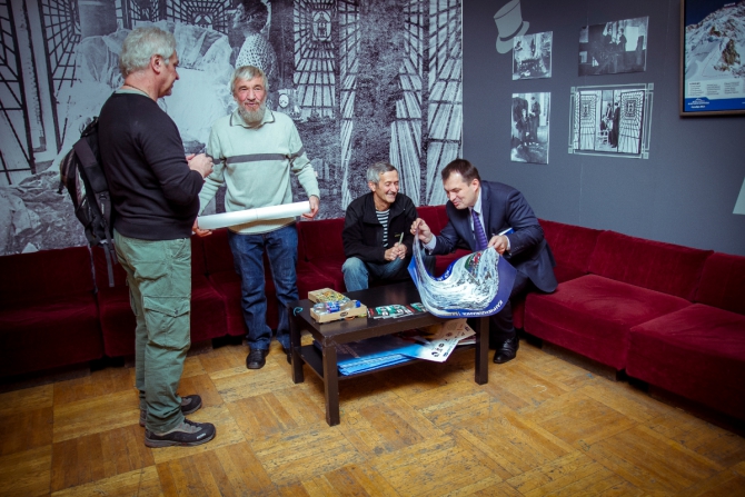 Вечер памяти Анатолия Букреева. Фоторепортаж (Альпинизм, Анатолий Букреев, эверест, мы в обществе, видео)