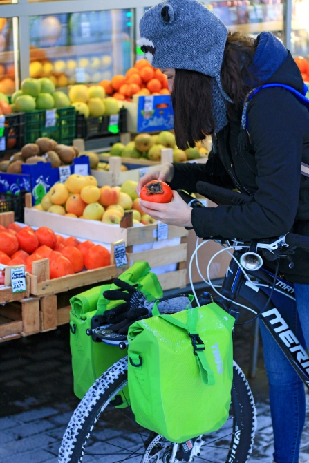 Обзор и тестирование велосипедного оборудования Thule Pack’n Pedal (велотуризм, велопоход, багажник, крепление, сумки, велосумки, смартфон, планшет)