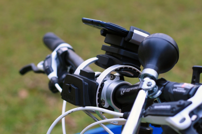 Обзор и тестирование велосипедного оборудования Thule Pack’n Pedal (велотуризм, велопоход, багажник, крепление, сумки, велосумки, смартфон, планшет)