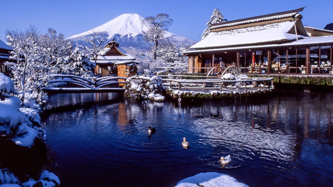 Старая японская пословица гласит: "Каждый однажды должен подняться на Фудзи-сан, но лишь глупец делает это дважды" (Альпинизм)