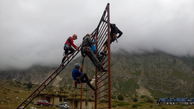 Переживаю межсезонье. (Альпинизм, отчет, безенги, альпинизм)