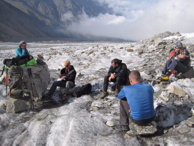 Переживаю межсезонье. (Альпинизм, отчет, безенги, альпинизм)