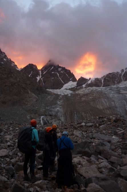 Переживаю межсезонье. (Альпинизм, отчет, безенги, альпинизм)
