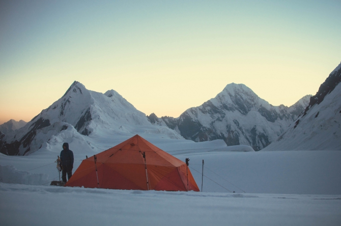 Фотоочерк о горном походе 6 к.с. на Памир. Часть крайняя. Душанбе, ПФП, Бородкина, МАЛ... (Альпинизм, коммунизма, 7495, горный поход)
