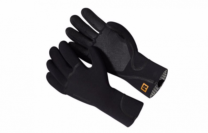 Предметы первой необходимости для зимнего сёрфинга (Вода, серфинг, зимний серфинг, серфинг в холодной воде, prosurfing, оборудование для серфинга, снаряжение для серфинга)