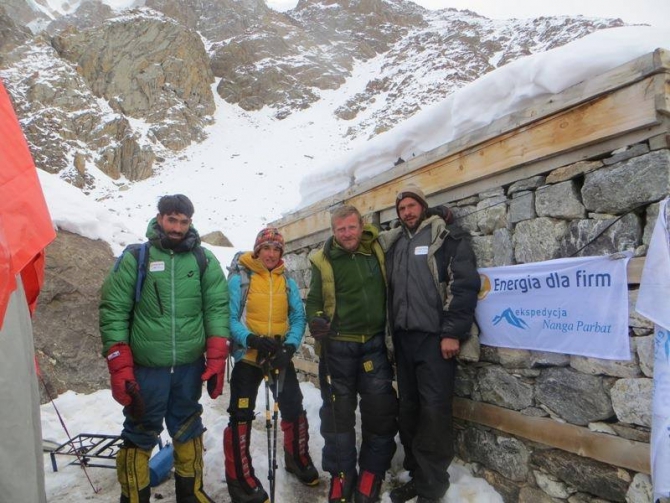 Нанга-Парбат: новости на 14 января (Альпинизм, зимнее восхождение, зимняя Нанга 15-16)