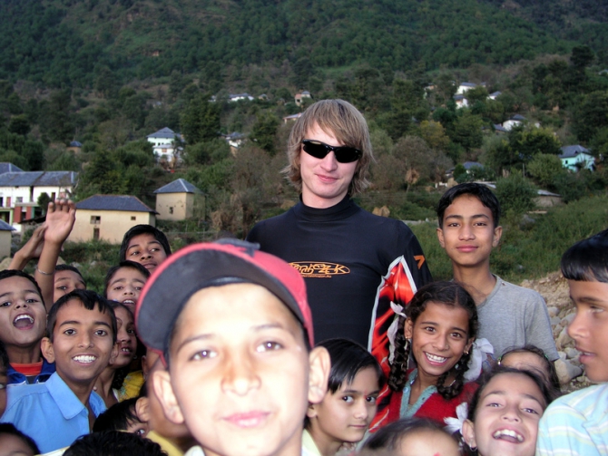 Наши в Индии - preWorld Cup Himalayan 2008 (Воздух, параплан, бир, индия)