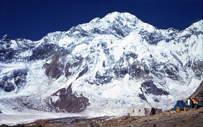 "Золотой" траверс пиков Коммунизма-Корженевской командой Узбекистана. 1975г. Часть 1-я. (Альпинизм, траверс п. Коммунизма-Корженевской 1975г., альпинисты Узбекистана, Эльчибеков В.А.)