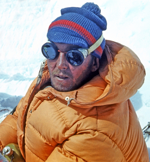 "Золотой" траверс пиков Коммунизма-Корженевской командой Узбекистана. 1975г. Часть 3-я, заключительная. (Альпинизм, траверс п. Коммунизма-Корженевской 1975г., альпинисты Узбекистана, Эльчибеков В.А.)