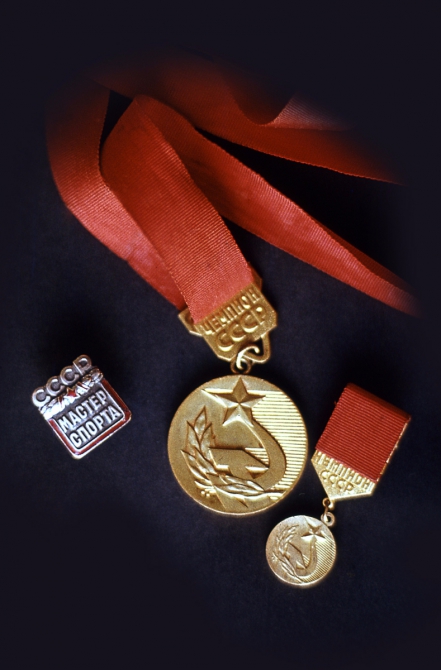 "Золотой" траверс пиков Коммунизма-Корженевской командой Узбекистана. 1975г. Часть 3-я, заключительная. (Альпинизм, траверс п. Коммунизма-Корженевской 1975г., альпинисты Узбекистана, Эльчибеков В.А.)