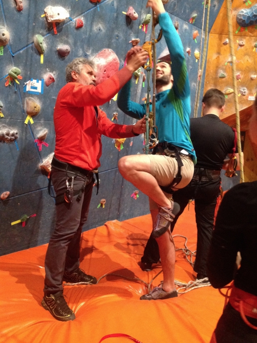 Жумар, восьмёрка и прочие премудрости (альпиндустрия, горная школа, скалолазание, альпинизм, обучение, школа, курсы, восьмерка, узлы)