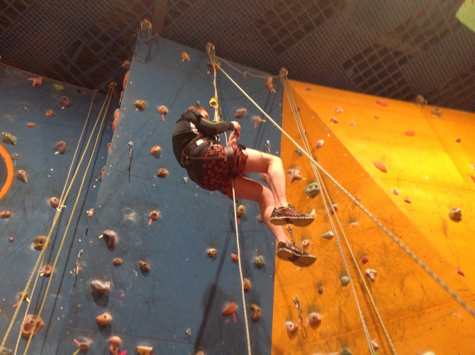 Жумар, восьмёрка и прочие премудрости (альпиндустрия, горная школа, скалолазание, альпинизм, обучение, школа, курсы, восьмерка, узлы)